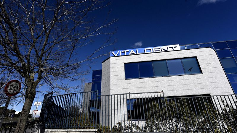 La cúpula de Vitaldent recibía 17,2 millones en "B" cada año solamente de las 146 clínicas propias que tenía