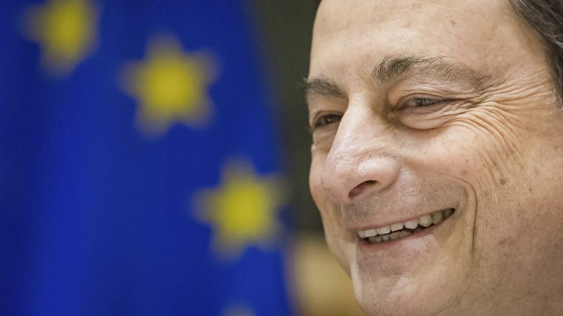Mario Draghi ganó 385.860 euros en 2015, un 1,64% más que un año antes