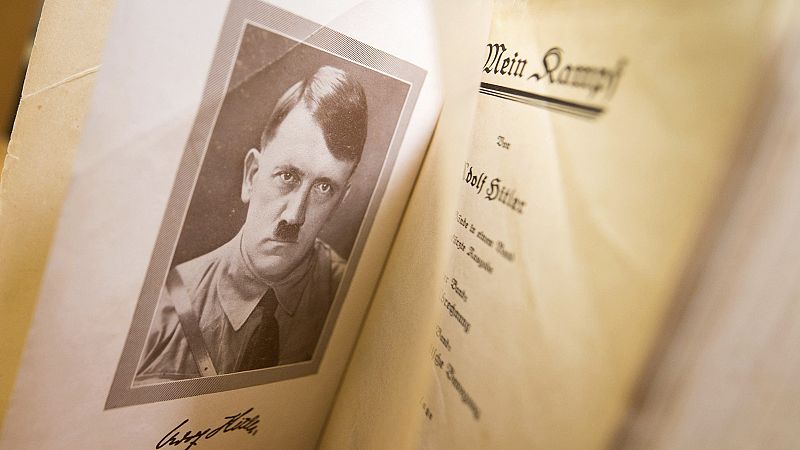 Kellerhoff: "'Mi lucha' ya no es peligroso, pero sí el pensamiento básico de Hitler"