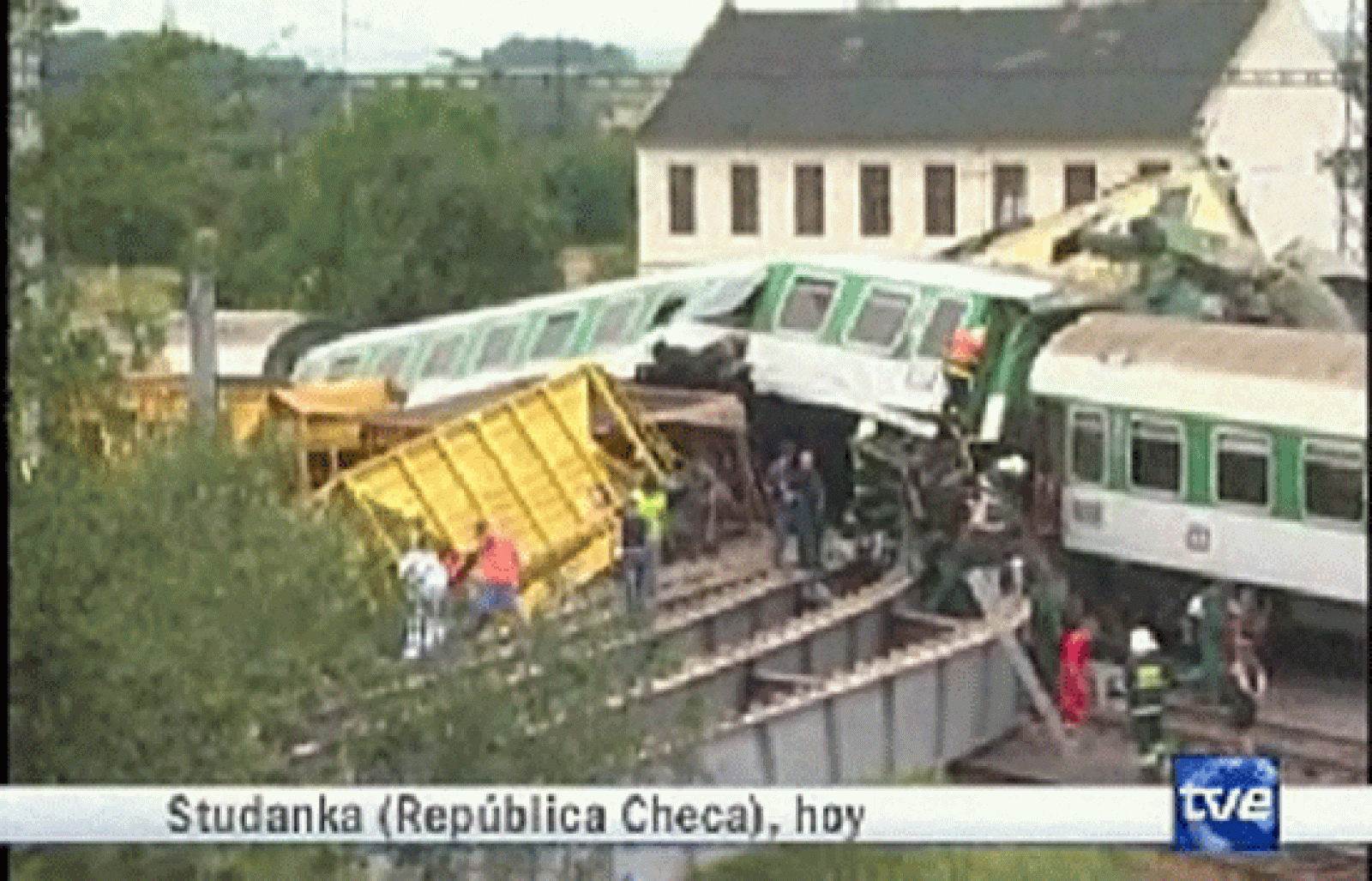 Grave accidente de tren en la República Checa | Ver