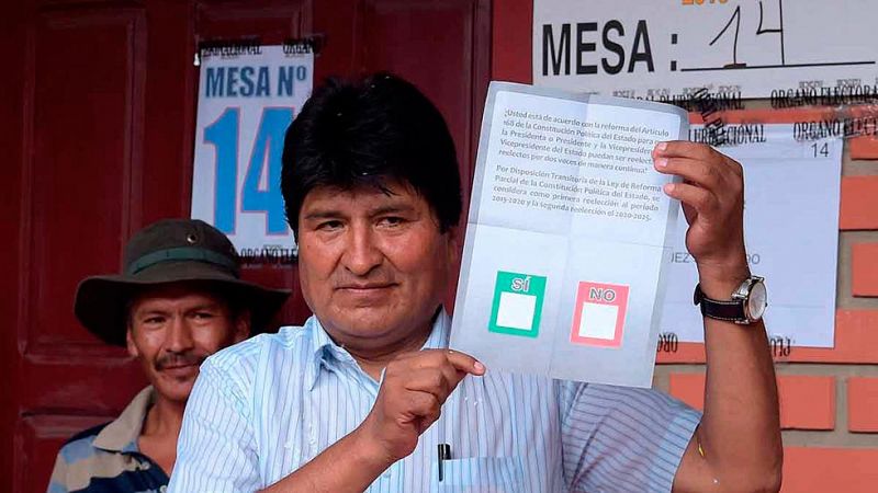 Bolivia rechaza la reforma constitucional para reelegir a Morales en 2019