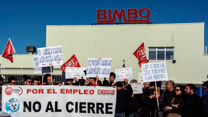 El primer día de huelga en la planta de Bimbo en Palma paraliza la producción