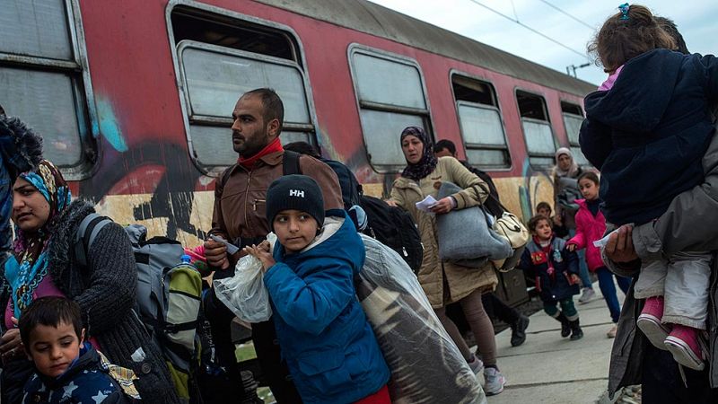 Bruselas exige a los Veintiocho una respuesta coordinada en diez días ante la crisis de los refugiados