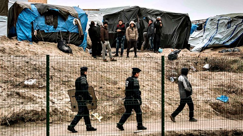 La justicia francesa autoriza el desmantelamiento de parte de la 'jungla de Calais'