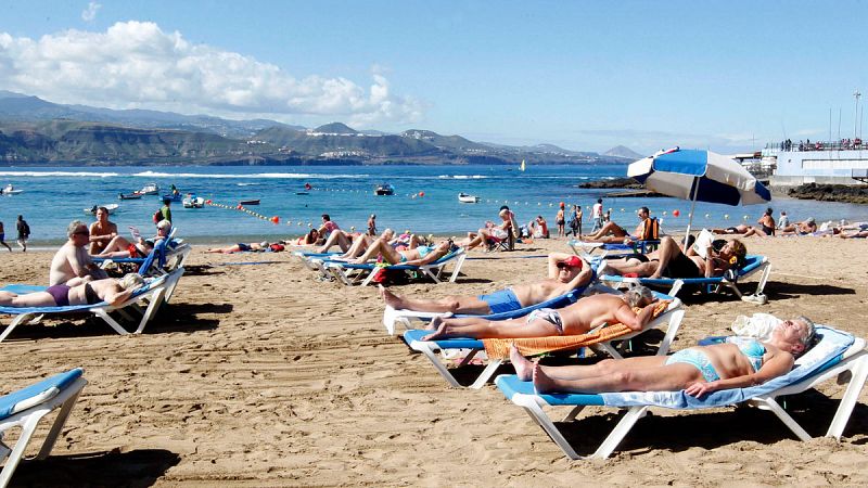 España recibió 3,5 millones de turistas internacionales en enero, un 11,2% más que un año antes