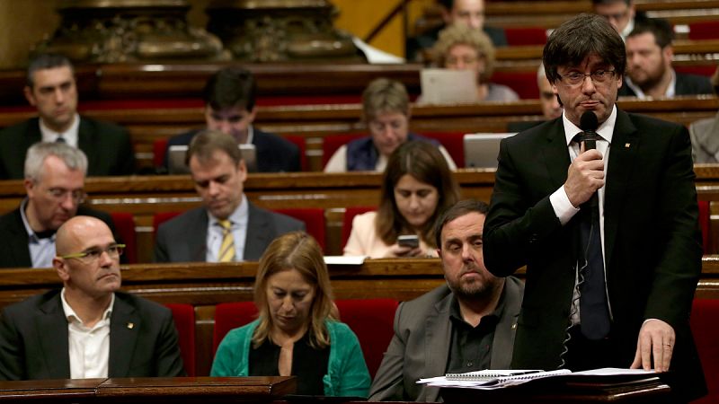 JxSí y CUP mantienen las ponencias soberanistas pese al informe del Parlament