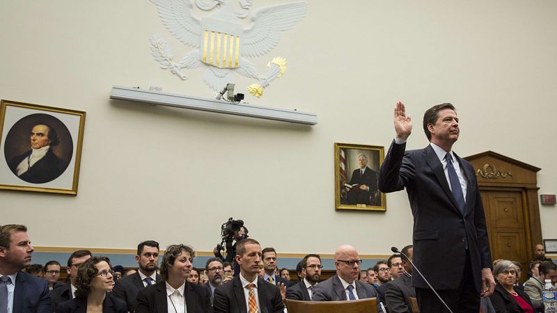 El FBI sobre el bloqueo de los iPhones: "Esto sentará un precedente para casos similares"