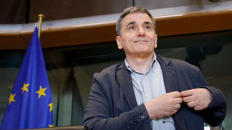 Tsakalotos "no entiende" que el FMI pida a Grecia más medidas de ajuste