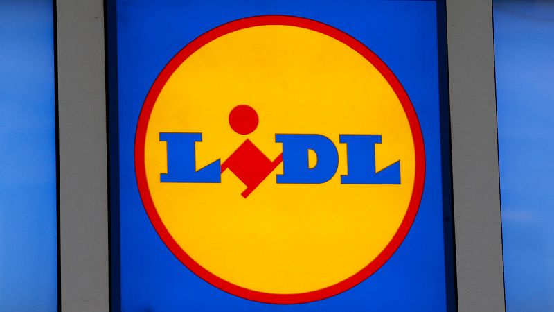 Lidl firma el primer convenio colectivo que afecta a 10.000 trabajadores en España