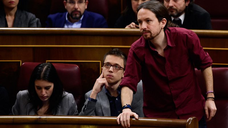 Pablo Iglesias propone trabajar por un "gobierno a la valenciana"