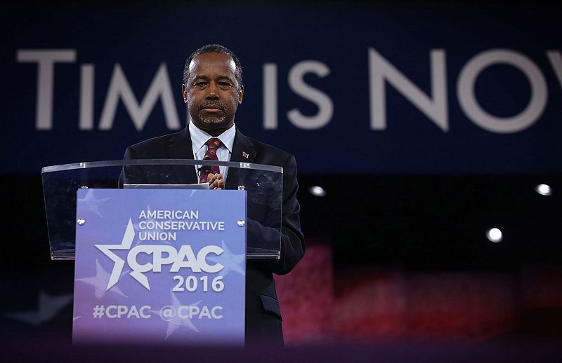 Ben Carson se retira de la carrera presidencial republicana de Estados Unidos