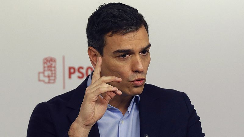 Pedro Sánchez llama a Pablo Iglesias a que sea "valiente" y diga "sí al cambio"