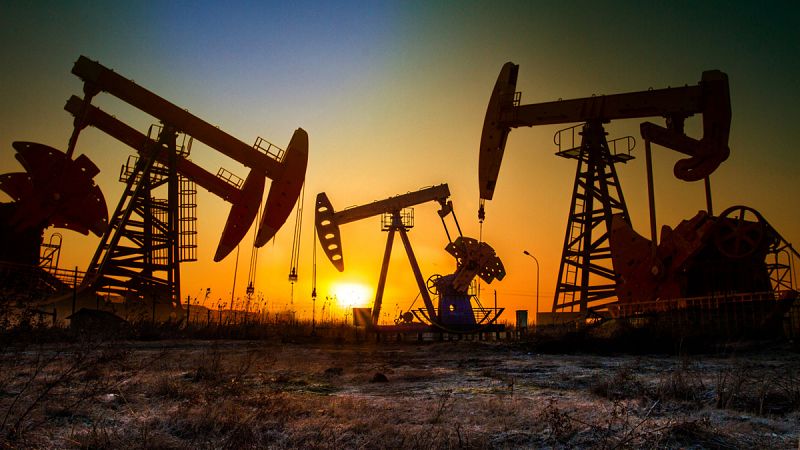 El precio del barril de petróleo Brent sube un 5,47% y supera los 40 dólares