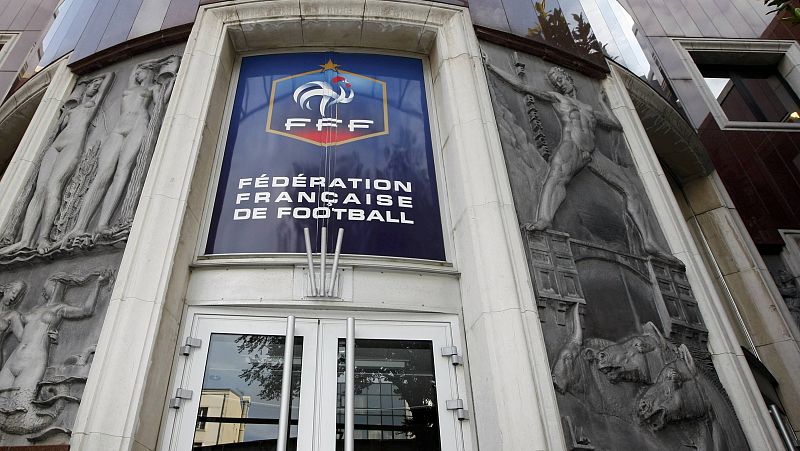 Registro en las oficinas de la Federación Francesa de Fútbol