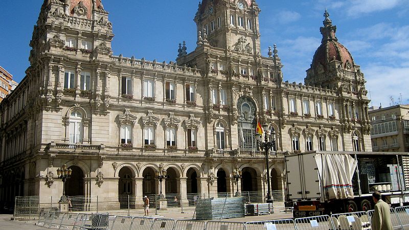 La UDEF requiere al Ayuntamiento de A Coruña contratos de la etapa del PP por presunto tráfico de influencias