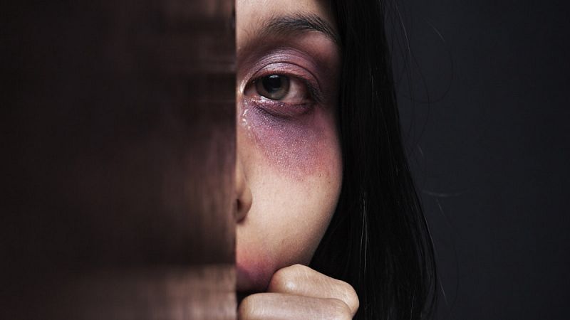 Aumentan las denuncias por violencia de género en 2015: hubo 353 al día