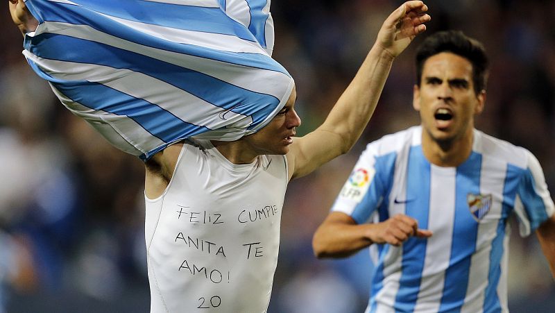 Juanpi rompe racha negativa del Málaga y ahonda la crisis del Sporting