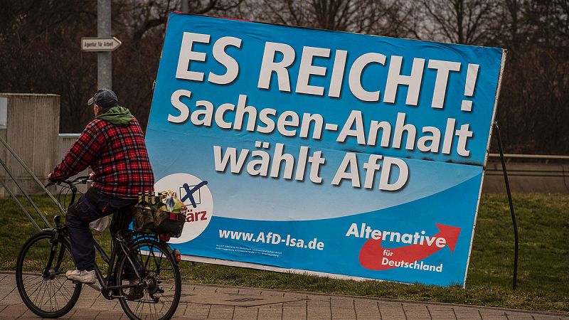 Alemania evalúa en las urnas la gran coalición que lidera Merkel y la pujanza del populismo de AfD