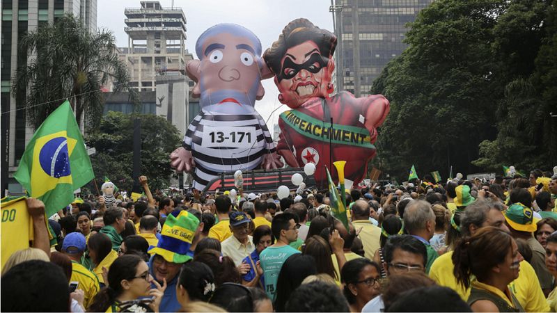 Multitudinarias manifestaciones se repiten por todo Brasil para exigir la destitución de Rousseff