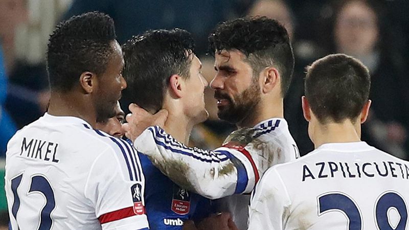 Costa afronta la última convocatoria de Del Bosque antes de la Eurocopa con expulsión y mal gesto en el Chelsea