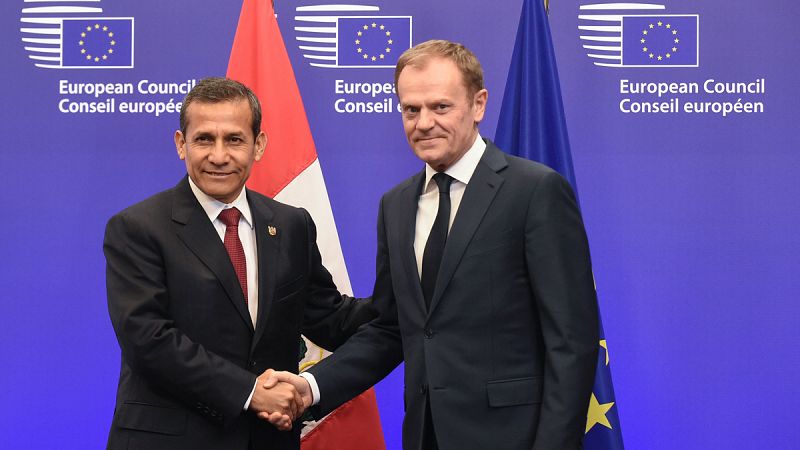 La UE y Perú firman el acuerdo de exención de visados para estancias cortas en el espacio Schengen