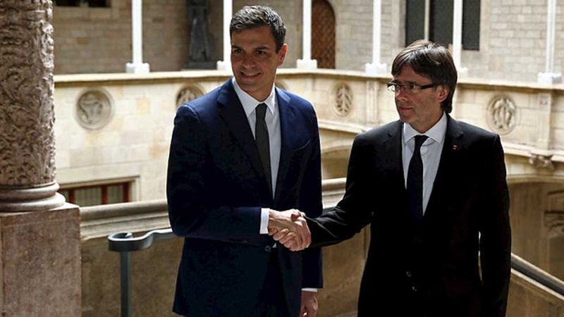 Pedro Sánchez rechaza un referéndum en Cataluña y propone a Puigdemont una "nueva hoja de ruta"