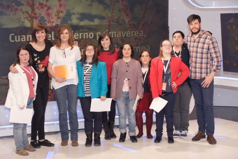 Una cantera de 33 j�venes se postula para ser los nuevos reporteros y realizadores del TD y presentadores de 'El Tiempo'