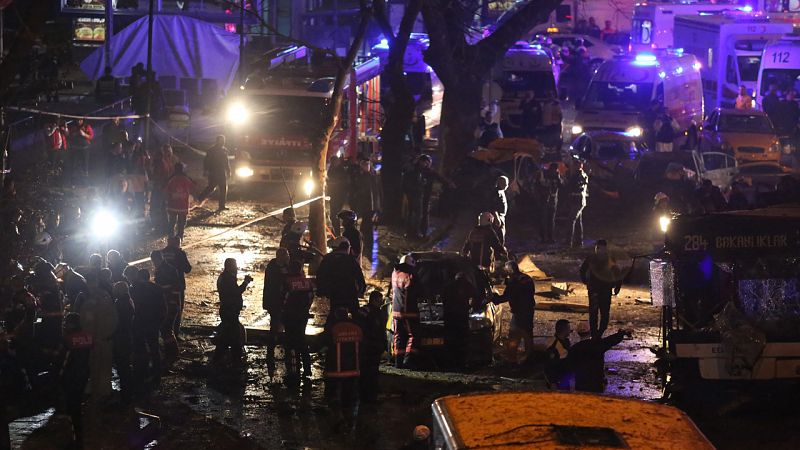 El grupo Halcones de la Libertad del Kurdistán reivindica el atentado en Ankara que costó la vida a 37 personas