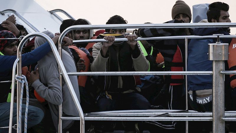Más de 1.600 personas llegan a las islas griegas en 24 horas, a pesar del acuerdo UE-Turquía