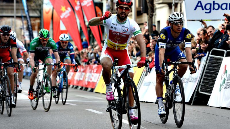 Bouhanni repite triunfo en el segundo esprint de la Volta