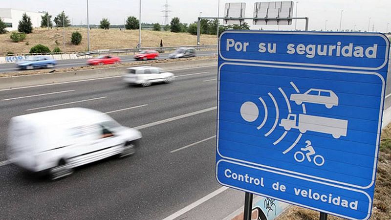 Los radares de la DGT sancionaron en 2015 a un conductor cada 10 segundos