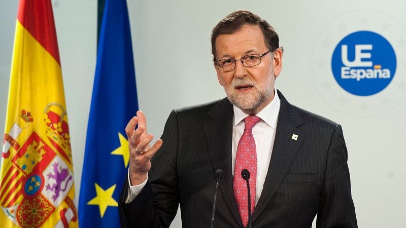 Rajoy rectifica y acudirá al Congreso para informar del Consejo Europeo sobre los refugiados