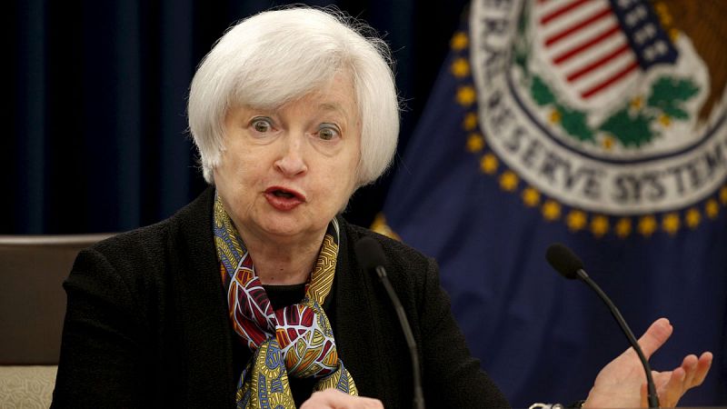 La presidenta de la Reserva Federal de EE.UU. se muestra cauta para subir tipos ante los riesgos globales