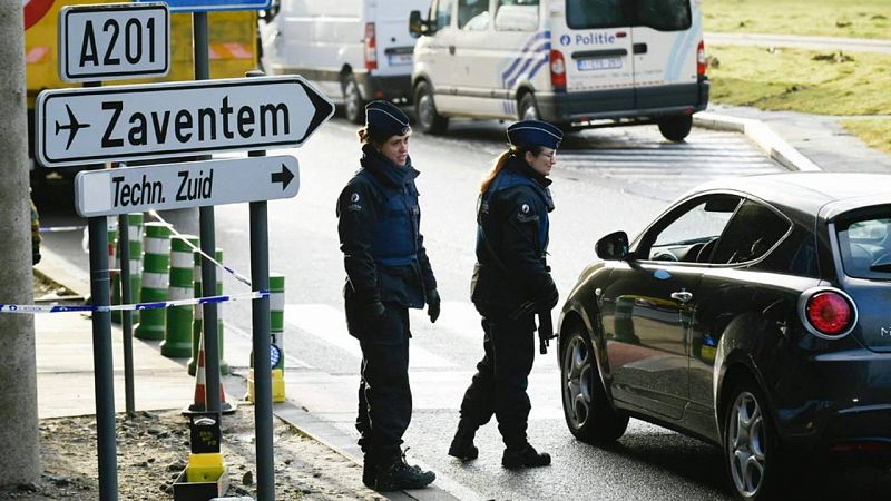 Policías del aeropuerto de Bruselas denuncian fallos de seguridad
