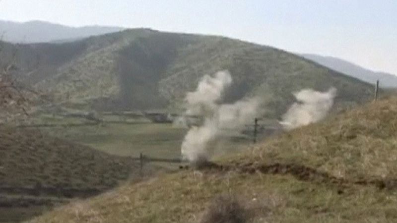 Intensos combates reavivan el conflicto entre azerbaiyanos y armenios en Nagorno Karabaj