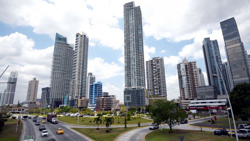 Hacienda investiga ya "en profundidad" la información de 'Los Papeles de Panamá'