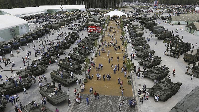 Aumenta el gasto mundial en armamento por primera vez desde 2011, según el SIPRI