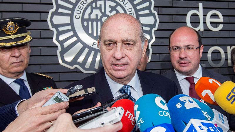 Fernández Díaz y la cúpula de Interior también rechazan comparecer en el Congreso