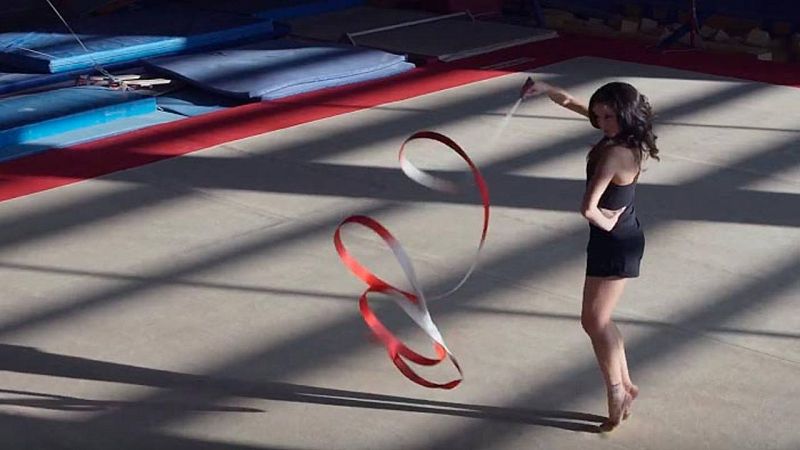 La gimnasia española se luce a ritmo de batucada