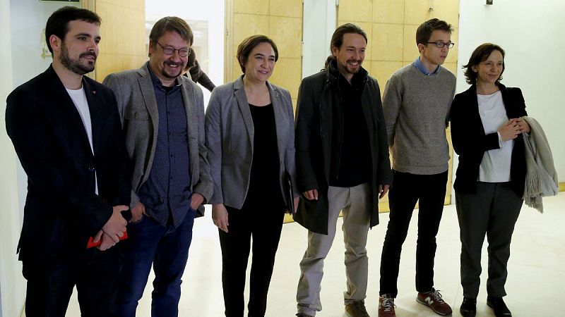 Ada Colau llama a las fuerzas de izquierda a formar Gobierno y acusa a PSOE de "caer en la trampa" de C's