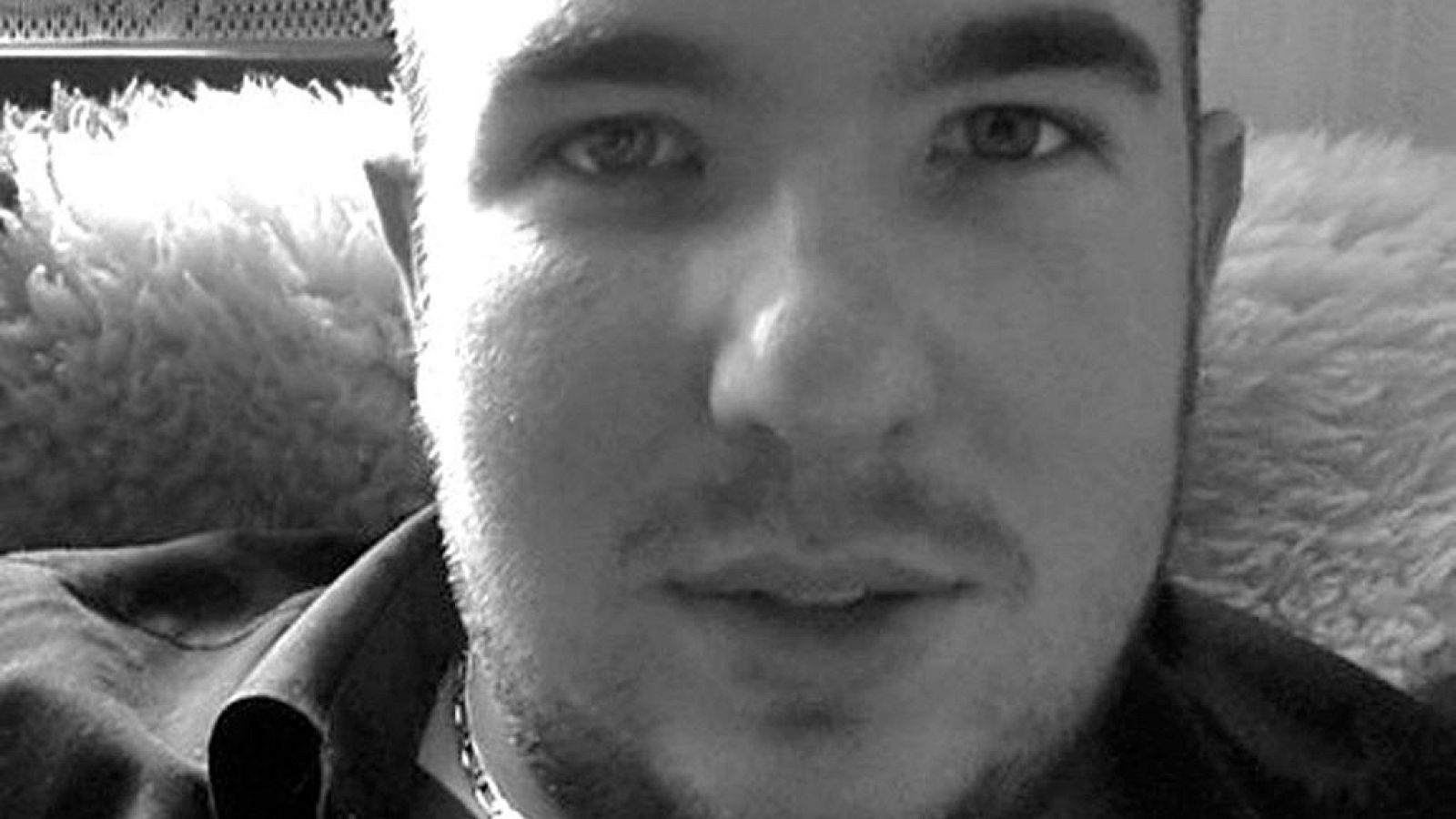 Detenido en Málaga un hombre que vendió armas usadas para atentar en París | Ver