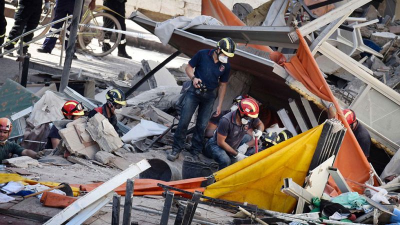 Dos mujeres muertas, dos heridos y 9 personas sin localizar tras el derrumbe de un edificio en Tenerife