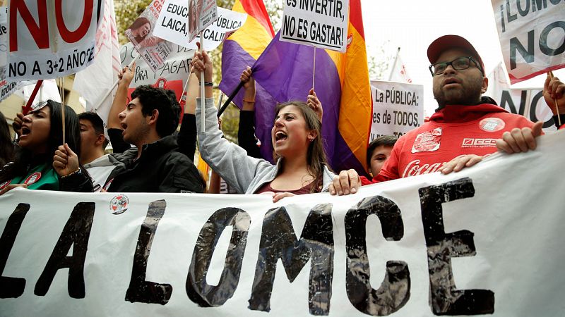 Miles de estudiantes se manifiestan en toda España para pedir la derogación de la LOMCE