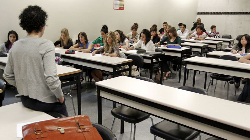 España, entre los diez países más caros de Europa para estudiar una carrera o un máster