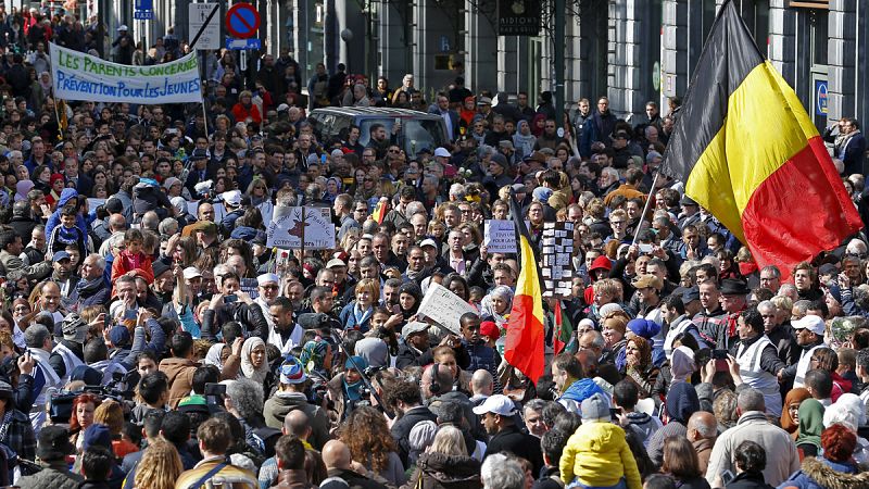 Más de 3.000 personas se manifiestan en Bruselas contra "el terror y el odio"