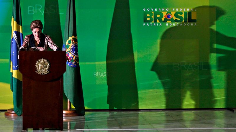 Rousseff insiste en que su destitución sería "un golpe" que afectaría a la estabilidad política de Brasil