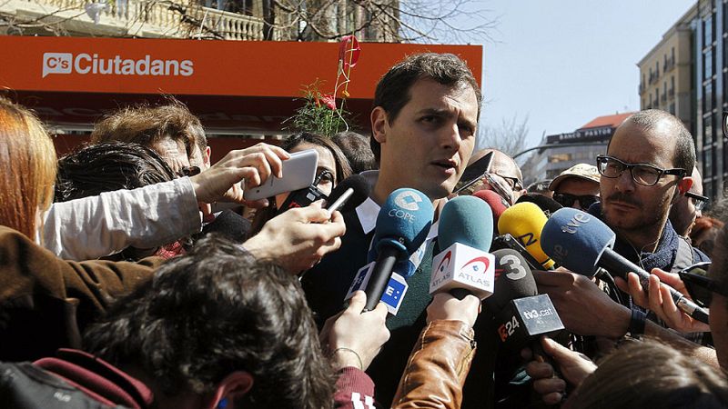 Rivera insta a PP y Podemos a levantar su "bloqueo" para evitar nuevas elecciones