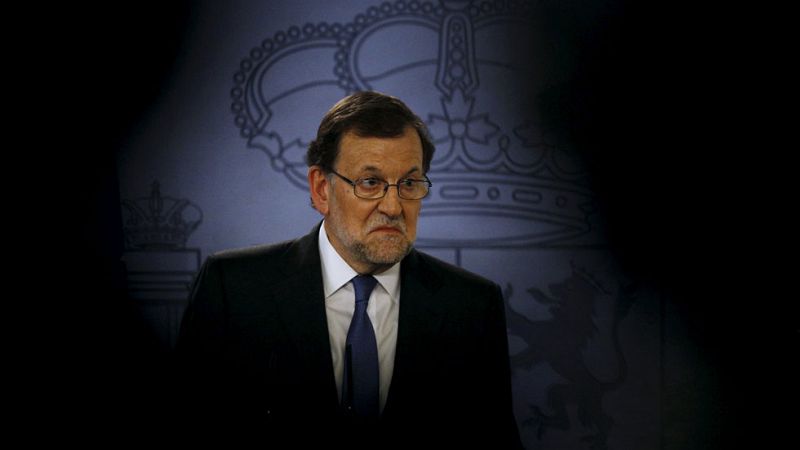 Rajoy insiste en la gran coalición y pide al PSOE que "corrija" su negativa a hablar con el PP tras las elecciones