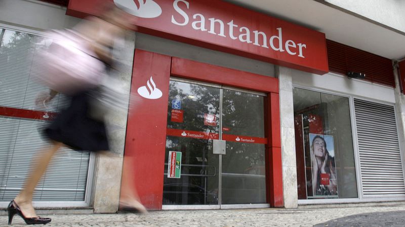 El Banco Santander ganó 1.633 millones de euros hasta marzo, el 4,9% menos que un año antes