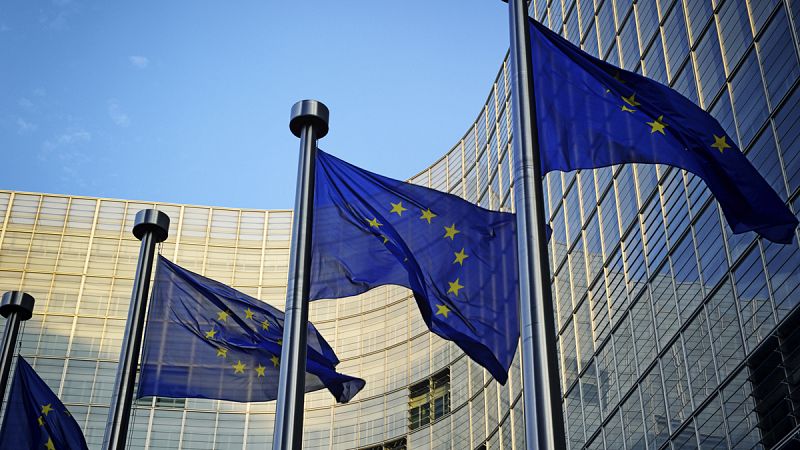Bruselas abre un expediente a España por no proteger "plenamente" a los consumidores de las cláusulas abusivas